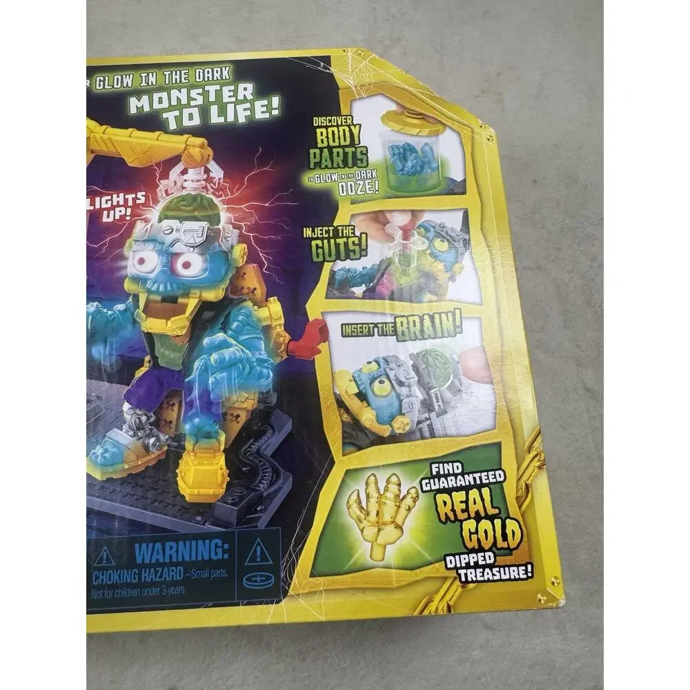 Treasure X Monster Gold Mega Monster Lab Glow in Dark Playset NEW SEALED 41668